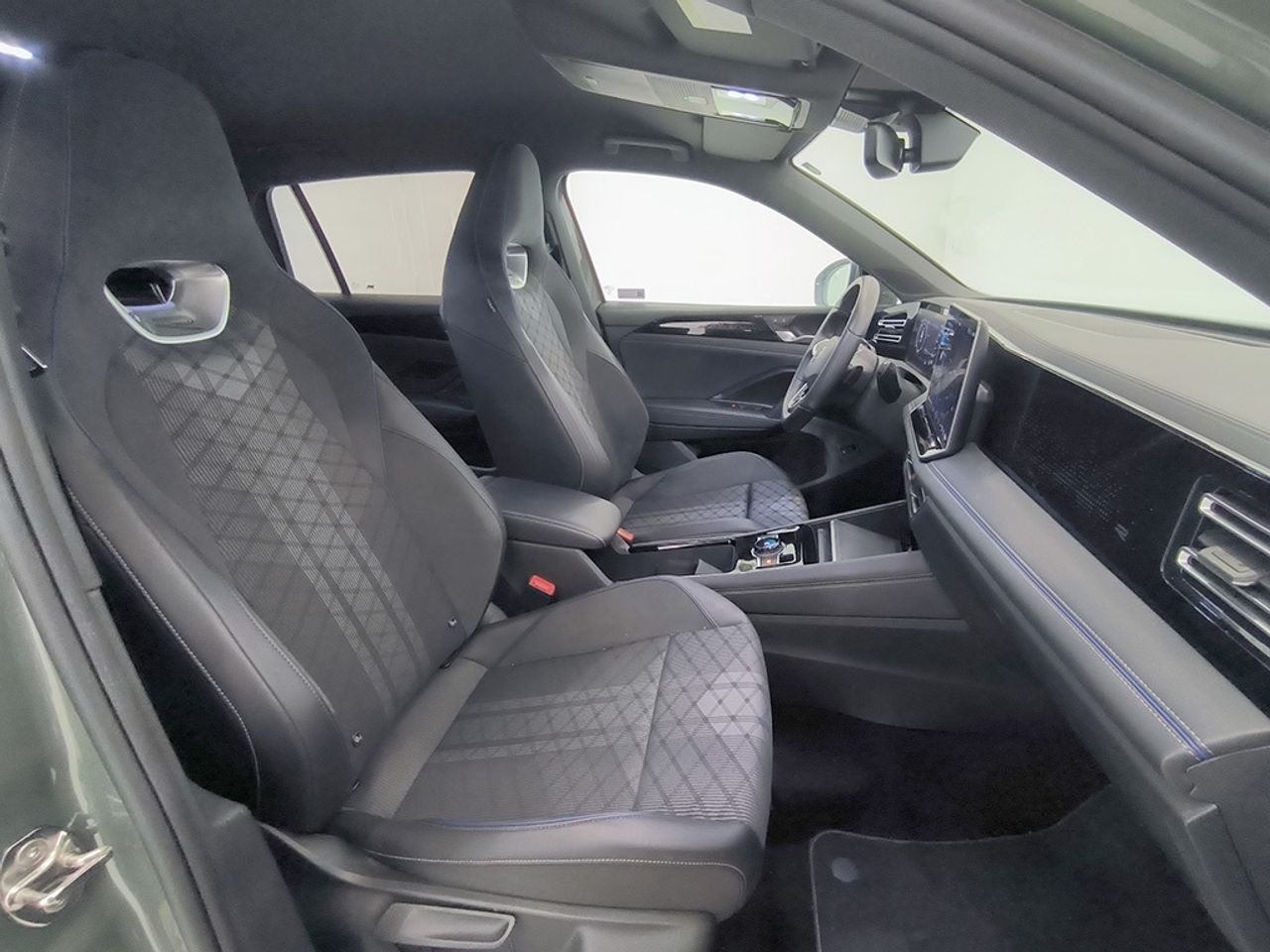 Volkswagen Tiguan 2.0 Tdi 150 Cv Dsg R-line - Foto 2