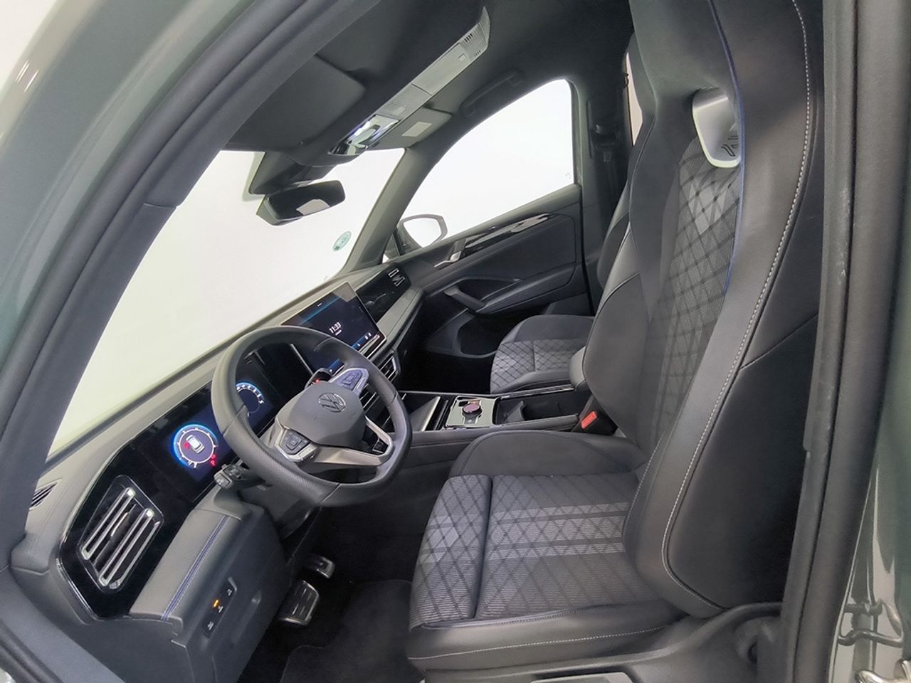 Volkswagen Tiguan 2.0 Tdi 150 Cv Dsg R-line - Foto 2