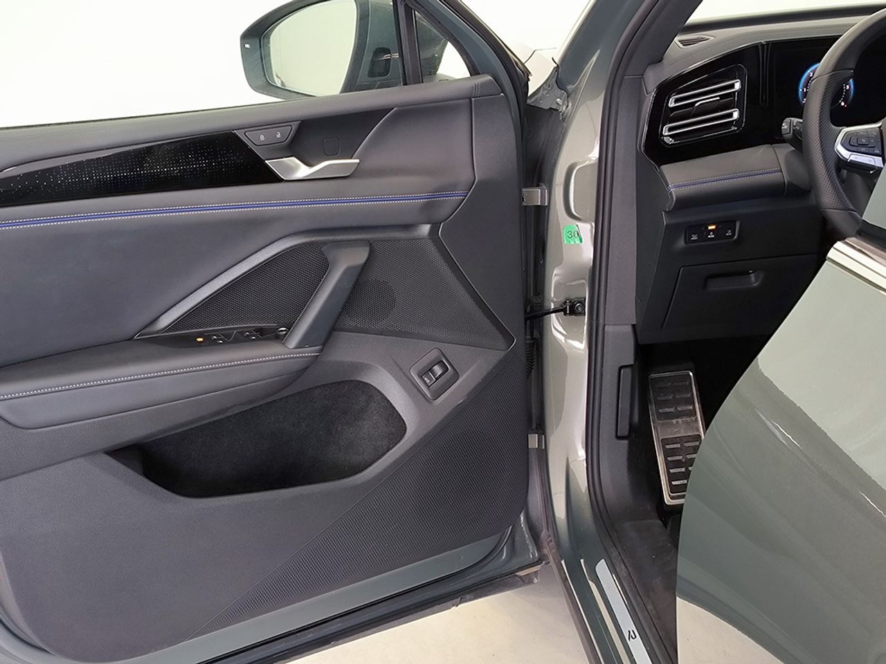 Volkswagen Tiguan 2.0 Tdi 150 Cv Dsg R-line - Foto 2