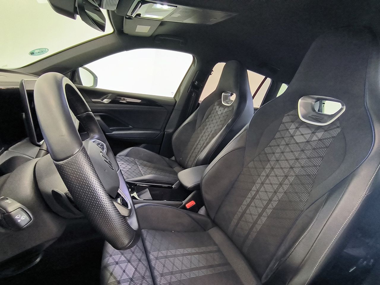 Volkswagen Tiguan 2.0 Tdi 150 Cv Dsg R-line - Foto 2