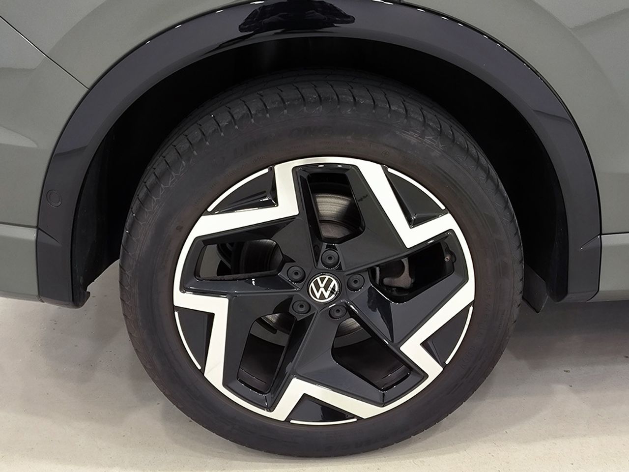 Volkswagen Tiguan 2.0 Tdi 150 Cv Dsg R-line - Foto 2