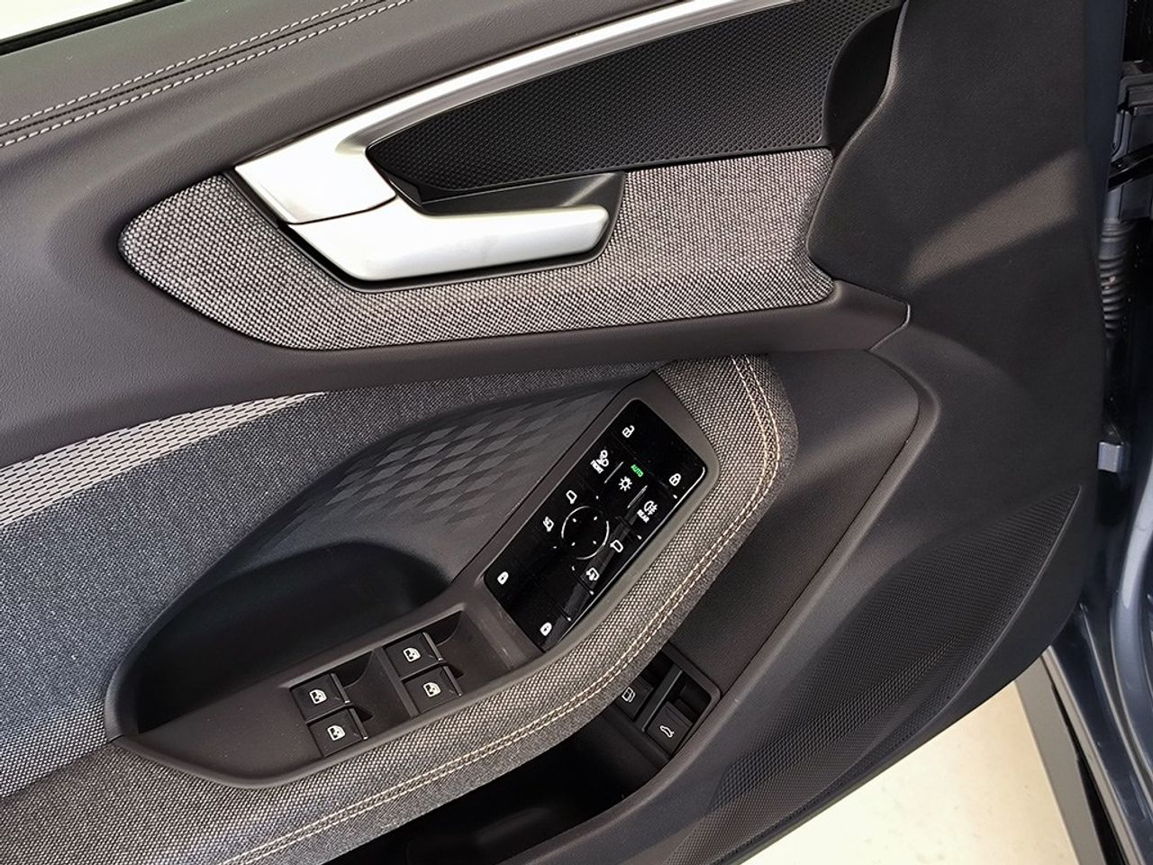 Audi A5 Sedan Black Line Tfsi E Quattro 220 Kw S T - Foto 2