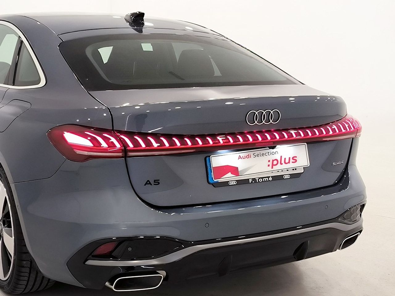 Audi A5 Sedan Black Line Tfsi E Quattro 220 Kw S T - Foto 2
