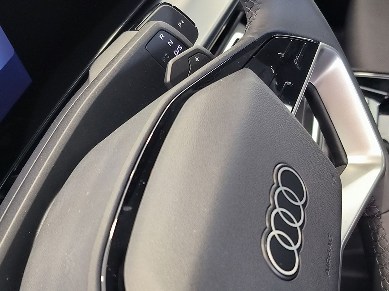 Audi Q3 Suv S Line E-hybrid 200 Kw S Tronic - Foto 2