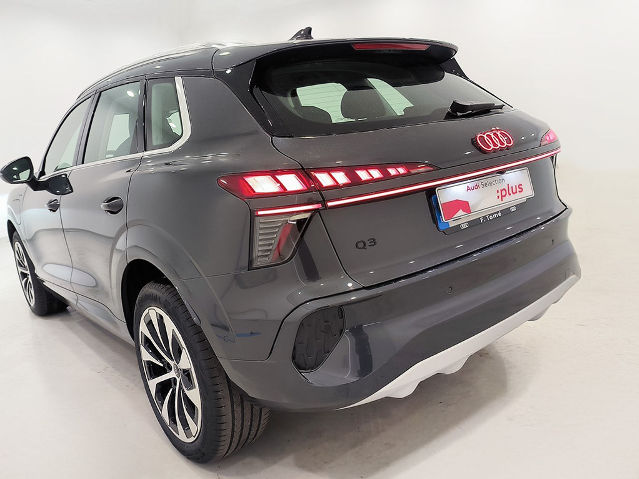 Audi Q3 Suv S Line E-hybrid 200 Kw S Tronic - Foto 2