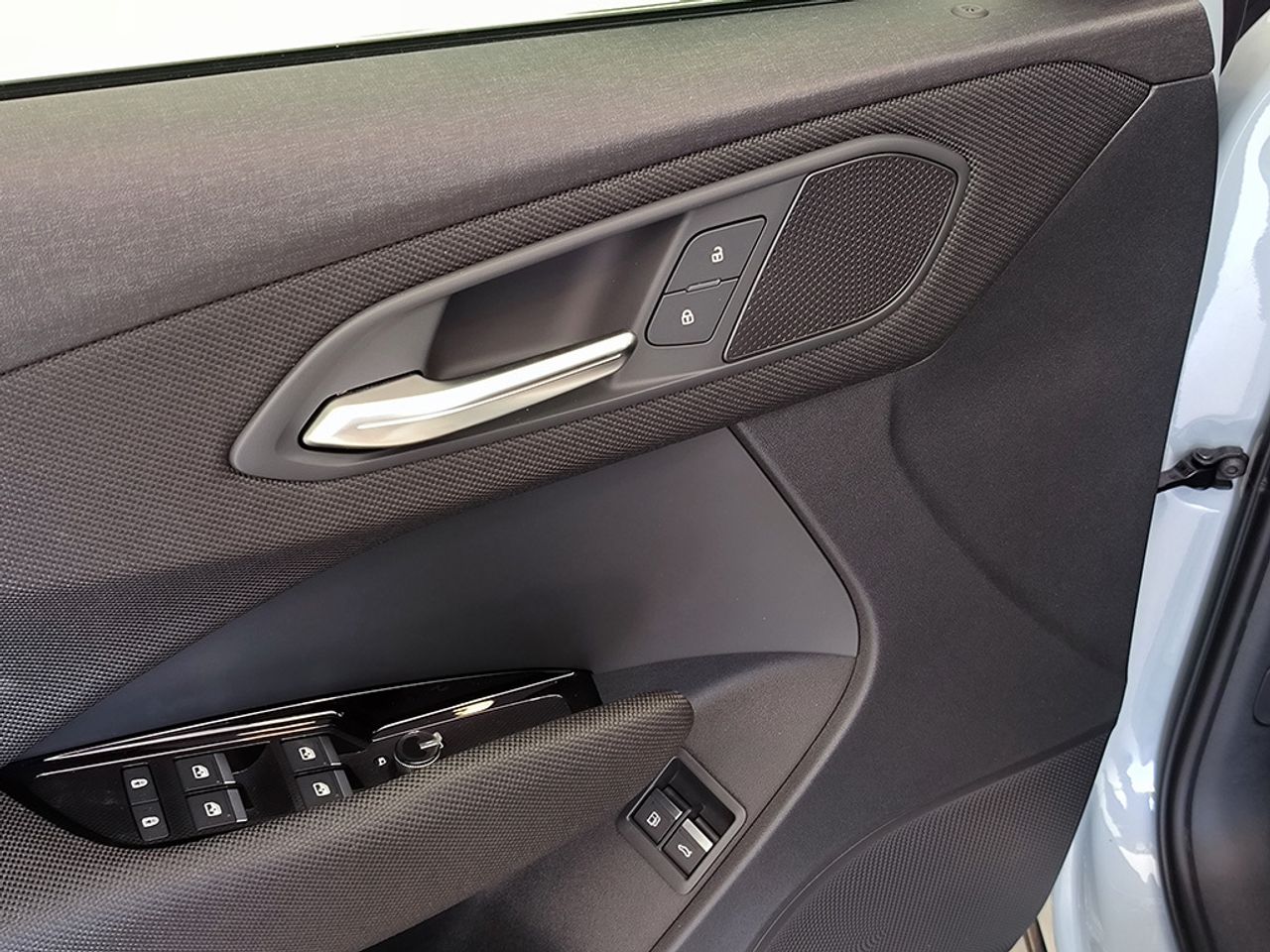 Audi Q3 Suv S Line E-hybrid 200 Kw S Tronic - Foto 2