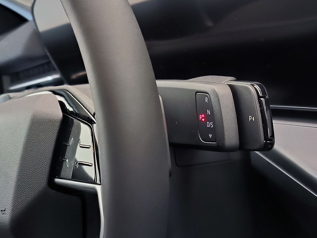 Audi Q3 Suv S Line E-hybrid 200 Kw S Tronic - Foto 2