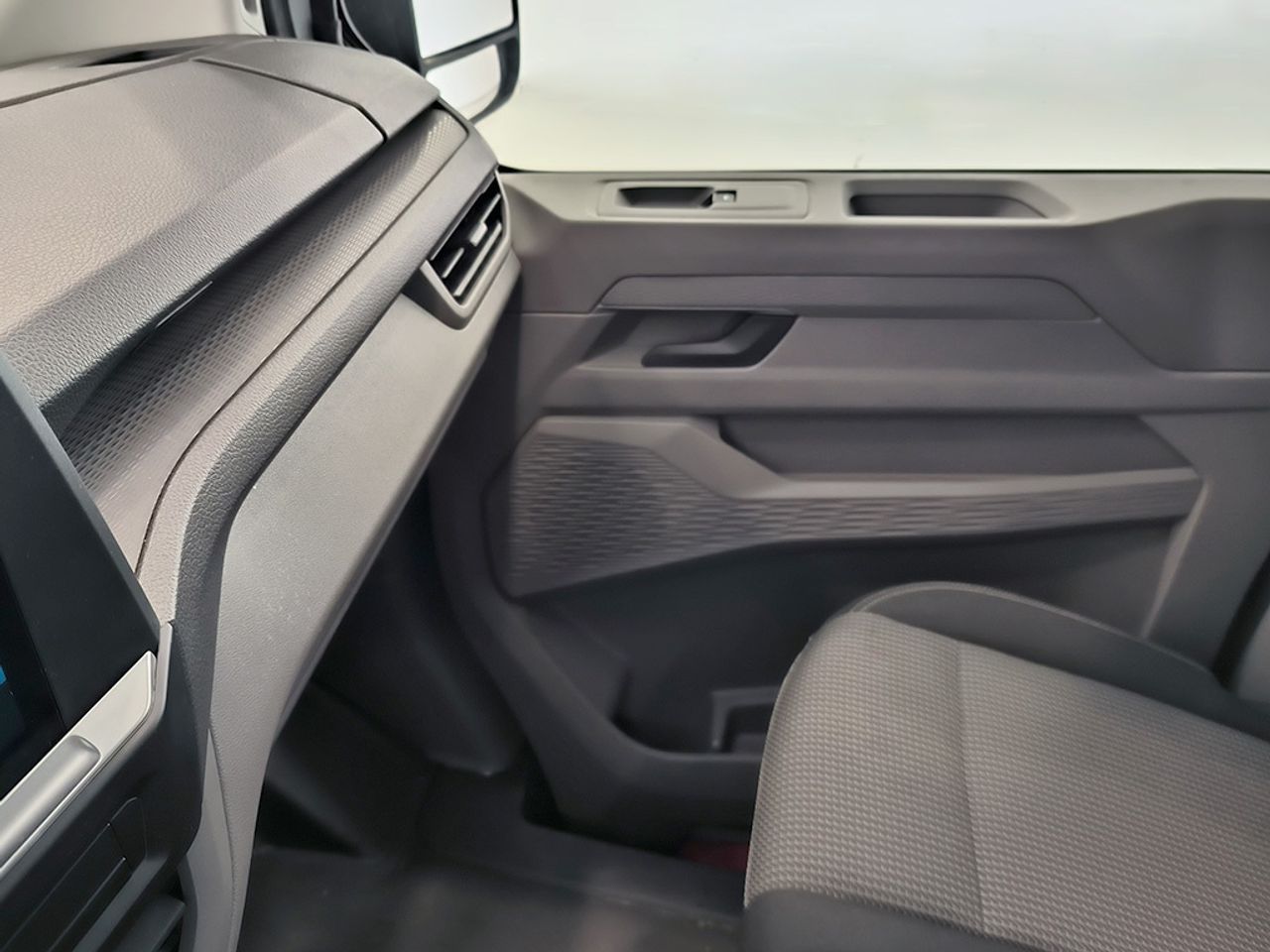 Volkswagen Caravelle 2.0 Tdi 150 Cv Automatica 8 Velocidades - Foto 2