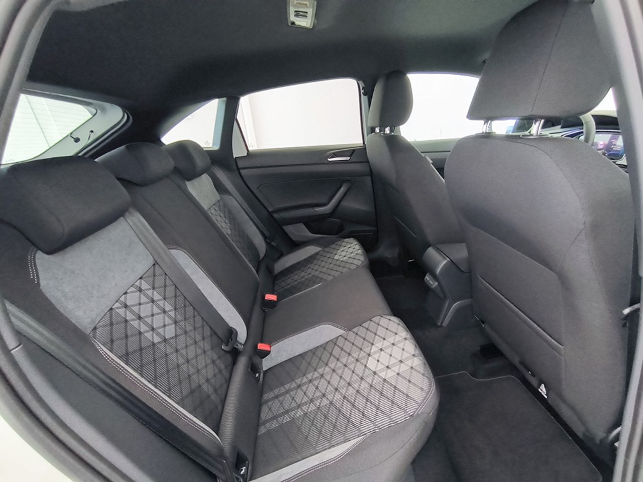 Volkswagen Taigo 15tsi 150cv Dsg Rline - Foto 2