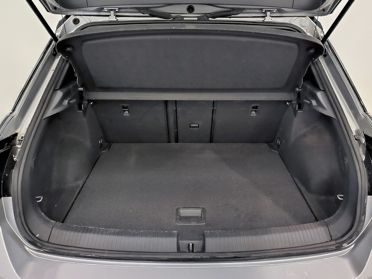 Volkswagen T-roc 1.5 Tsi 150 Cv Dsg R-line - Foto 2