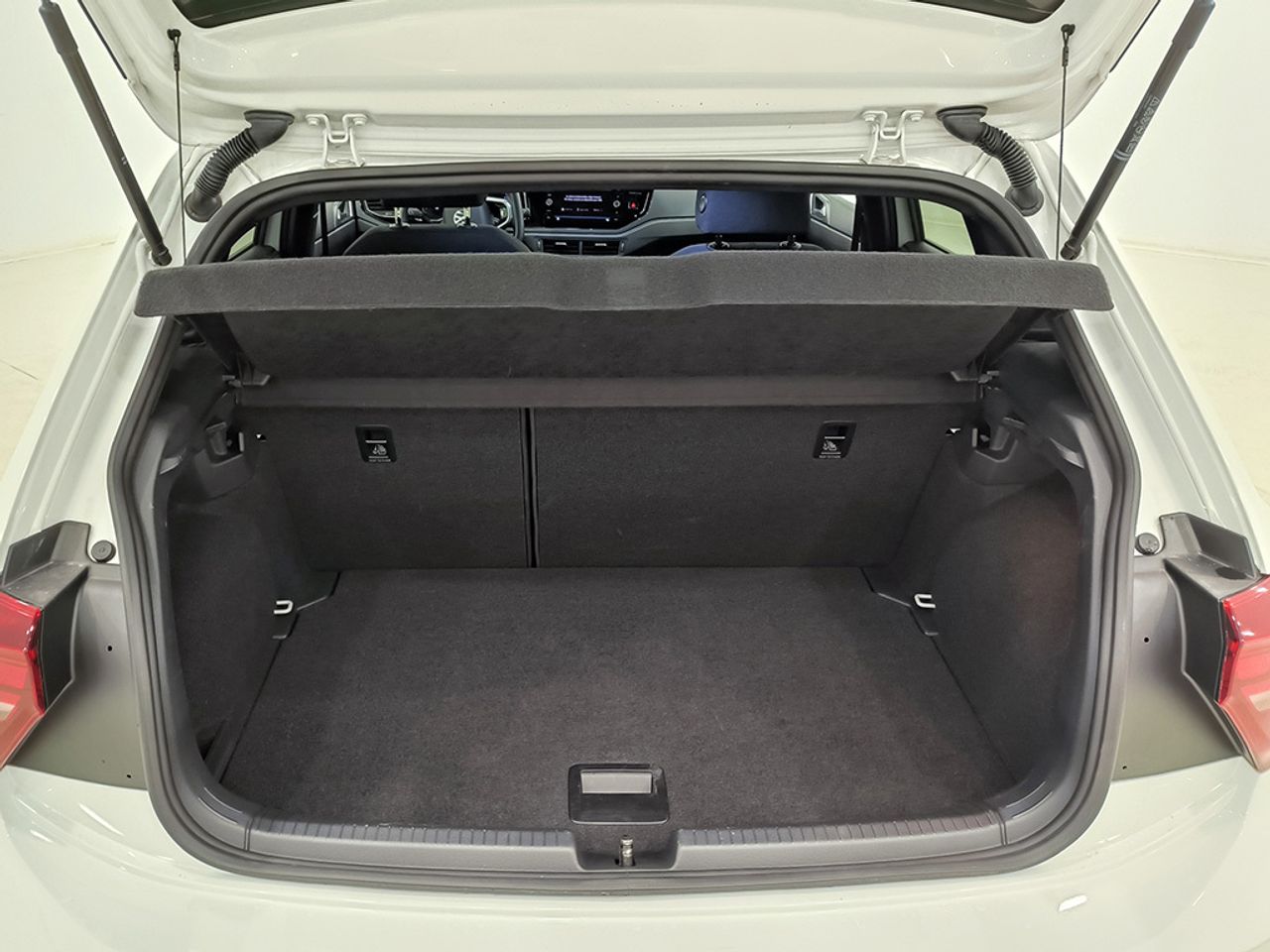 Volkswagen Polo 1.0 Tsi 90 Cv R-line - Foto 2