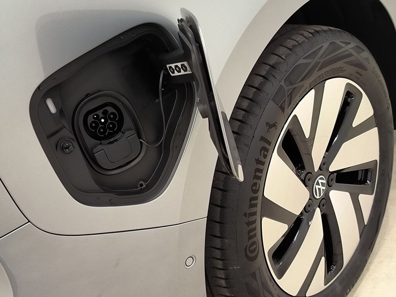 Volkswagen Id.buzz Pro 204cv 77kw - Foto 2