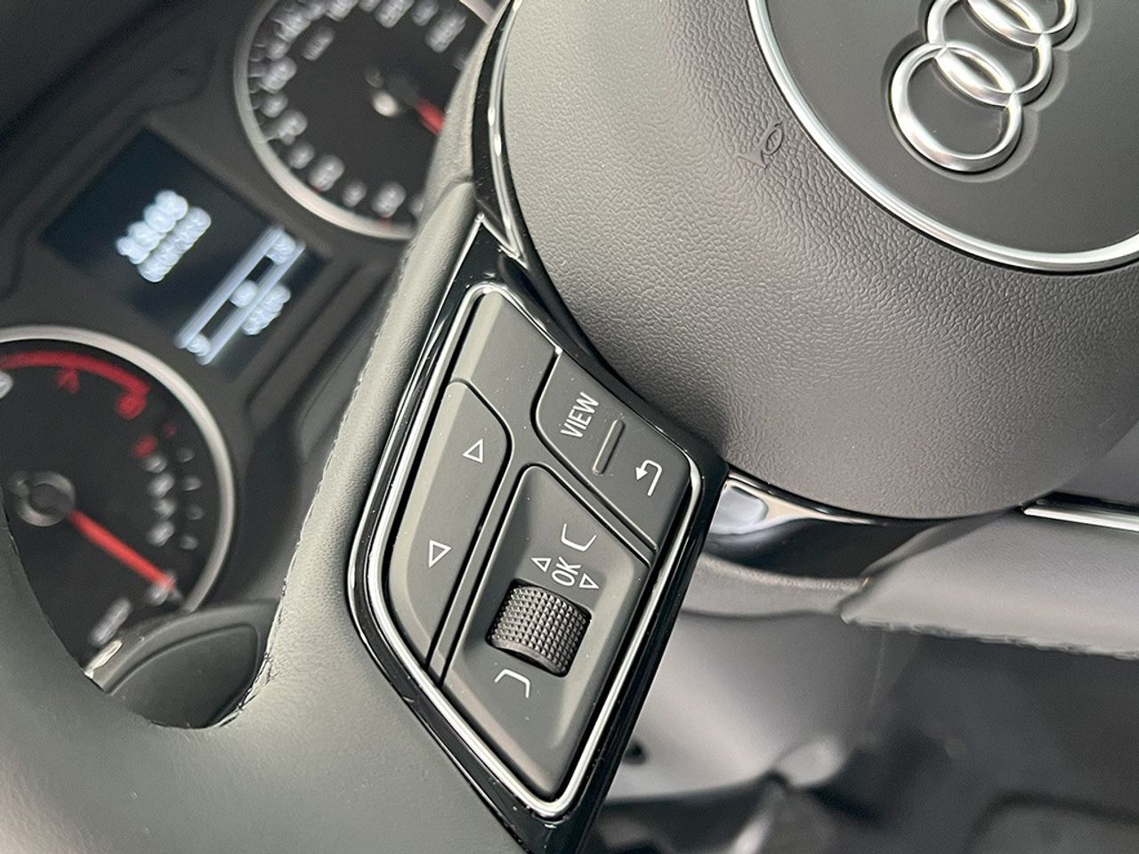 Audi Q2 Advanced 30 Tfsi 81kw (110cv) - Foto 2