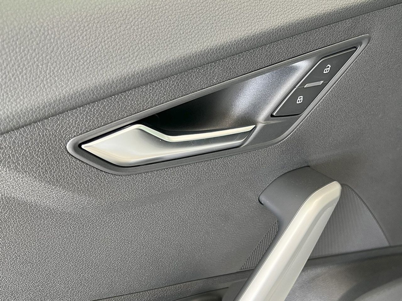 Audi Q2 Advanced 30 Tfsi 81kw (110cv) - Foto 2