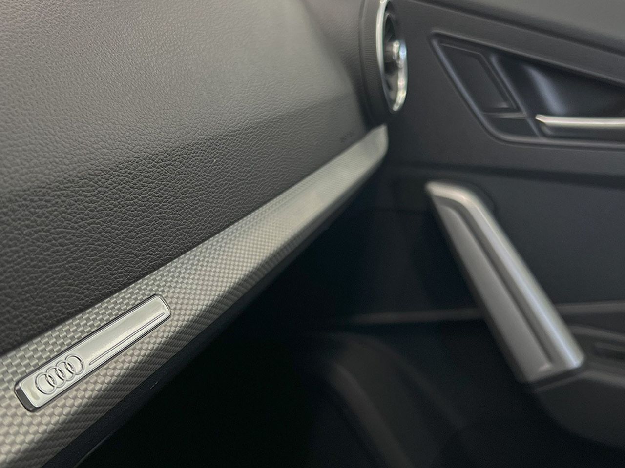 Audi Q2 Advanced 30 Tfsi 81kw (110cv) - Foto 2