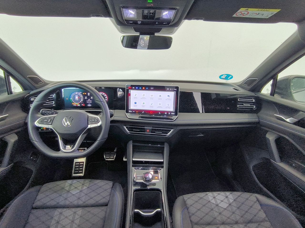 Volkswagen Tiguan R-line 1.5 Tsi Ehybrid 130 Kw 177 Cv / 85 K - Foto 2