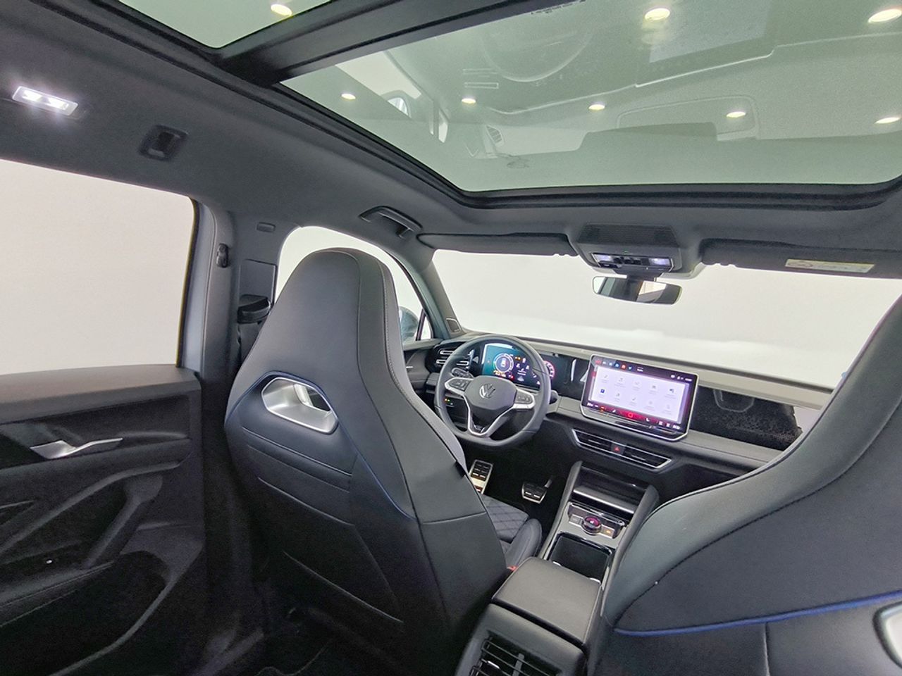 Volkswagen Tiguan R-line 1.5 Tsi Ehybrid 130 Kw 177 Cv / 85 K - Foto 2
