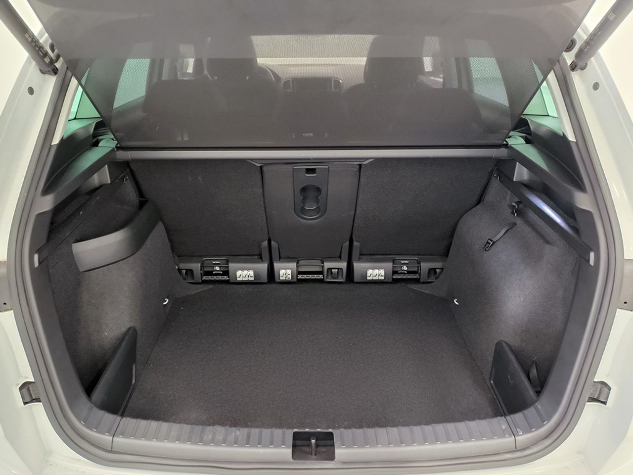 Skoda Karoq 1.5 Tsi 150 Cv Dsg Style - Foto 2