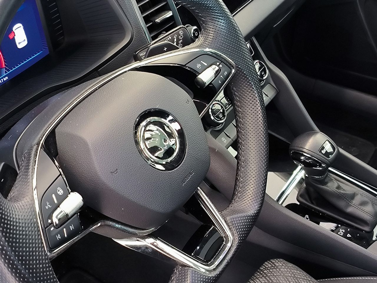 Skoda Karoq 1.5 Tsi 150 Cv Dsg Style - Foto 2