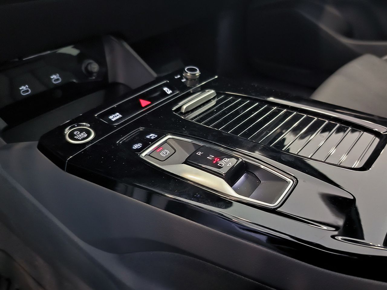 Audi Q6 Suv 55 E-tron Launch Edition - Foto 2