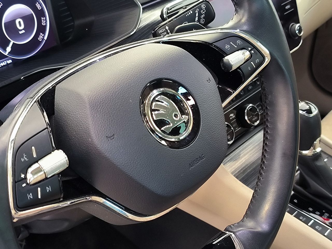Skoda Superb 1.4 Tsi Phev Style Dsg 218 Cv - Foto 2