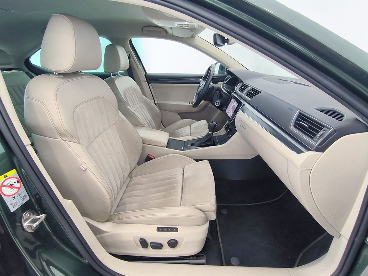 Skoda Superb 1.4 Tsi Phev Style Dsg 218 Cv - Foto 2