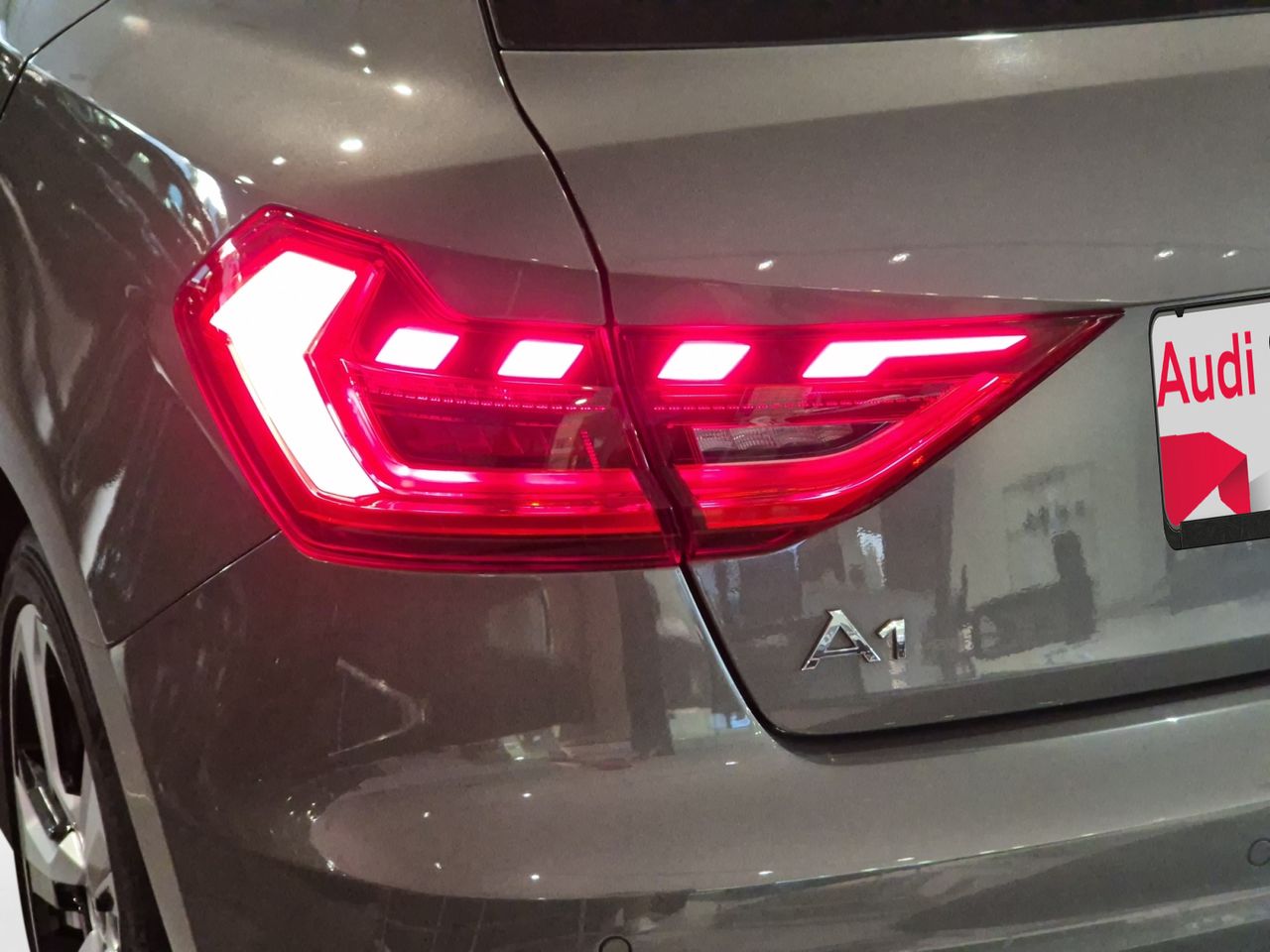 Audi A1 Sb 30 Tfsi 110 Cv Stronic Adrenalin - Foto 2