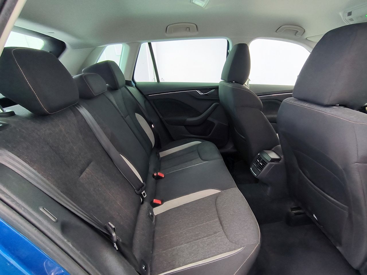 Skoda Kamiq 1.5 Tsi 150 Cv Dsg Style - Foto 2