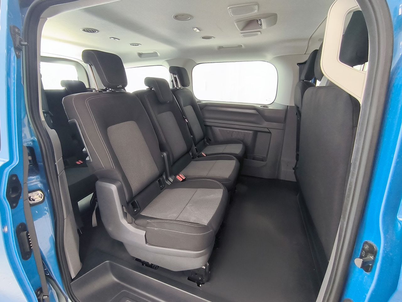 Volkswagen Caravelle 2.0 Tdi 110 Cv - Foto 2