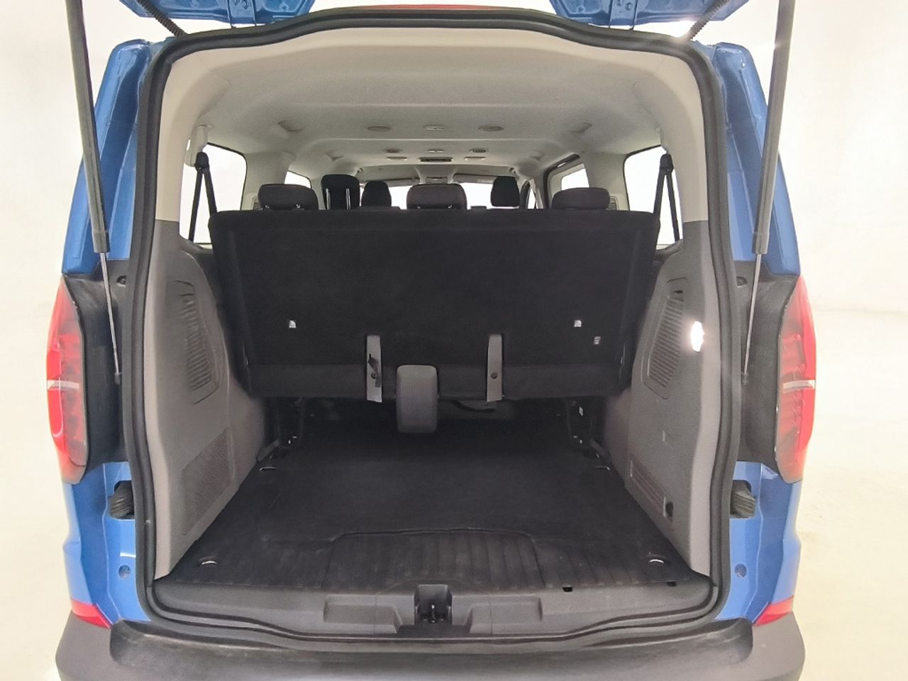 Volkswagen Caravelle 2.0 Tdi 110 Cv - Foto 2