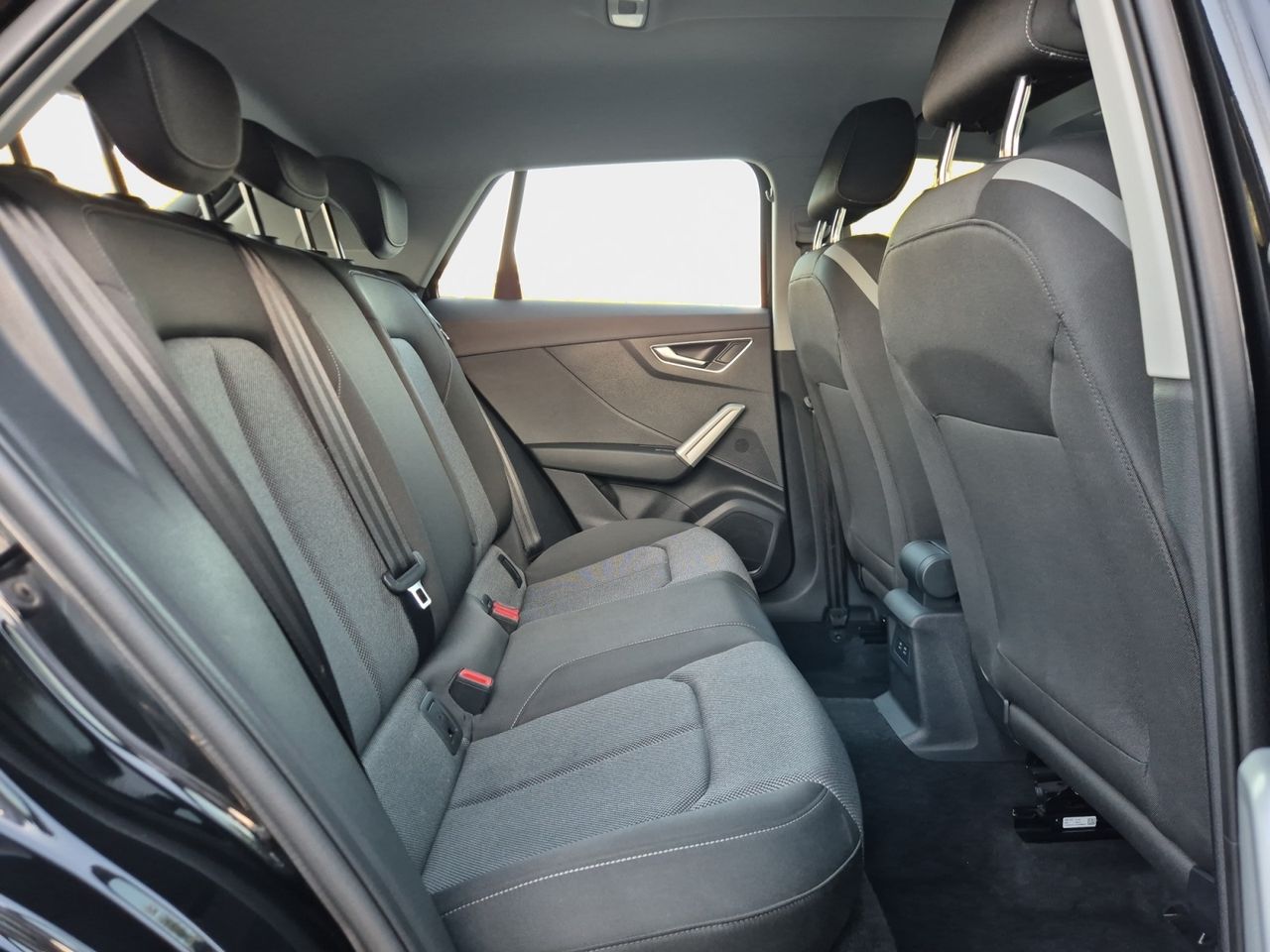 Audi Q2 30 Tdi 116 Cv Stronic Sline - Foto 2