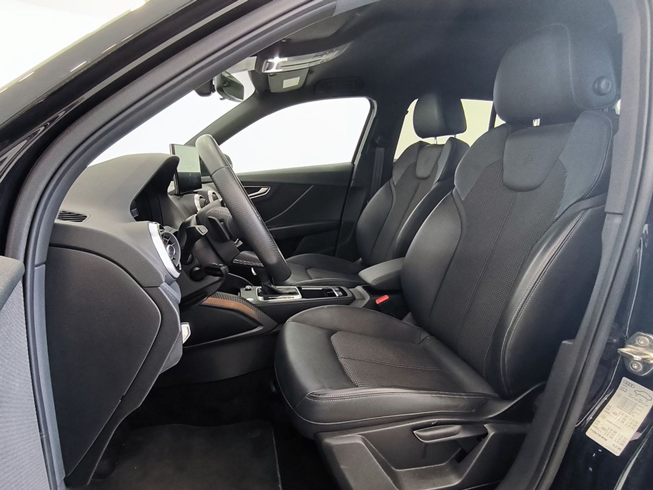 Audi Q2 35 Tfsi 150 Cv Stronic Black Line - Foto 2