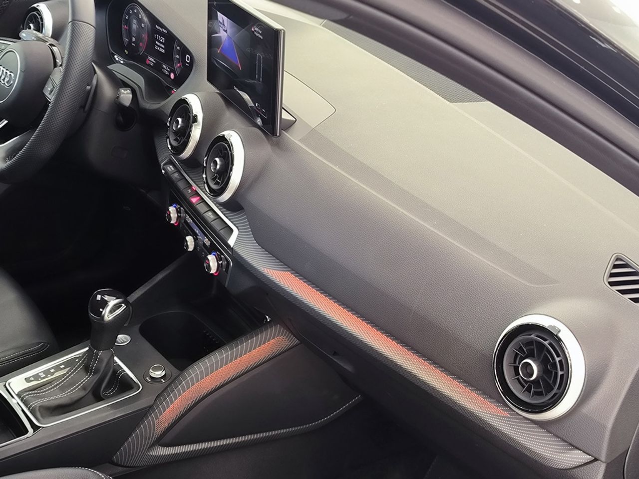 Audi Q2 35 Tfsi 150 Cv Stronic Adrenalin - Foto 2