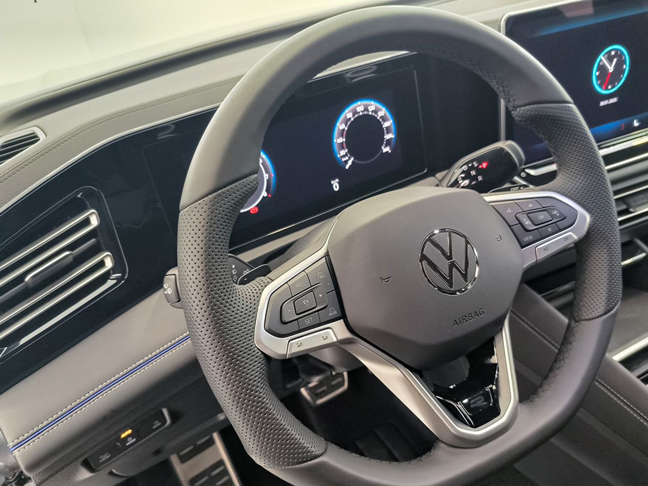 Volkswagen Tiguan 2.0 Tdi 150cv Dsg R-line - Foto 2