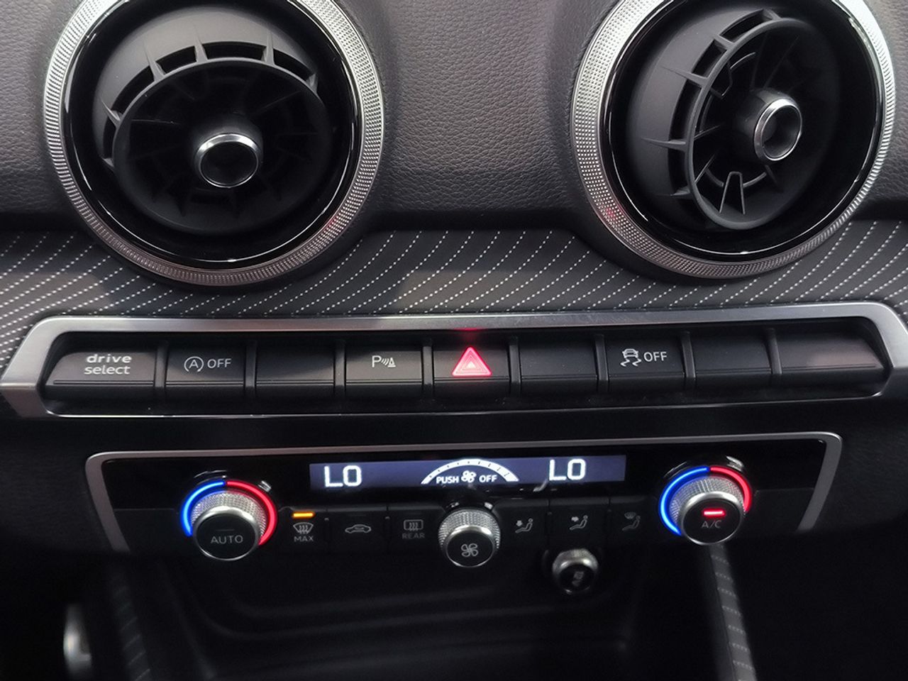Audi Q2 35 Tfsi 150 Cv Stronic Black Line - Foto 2