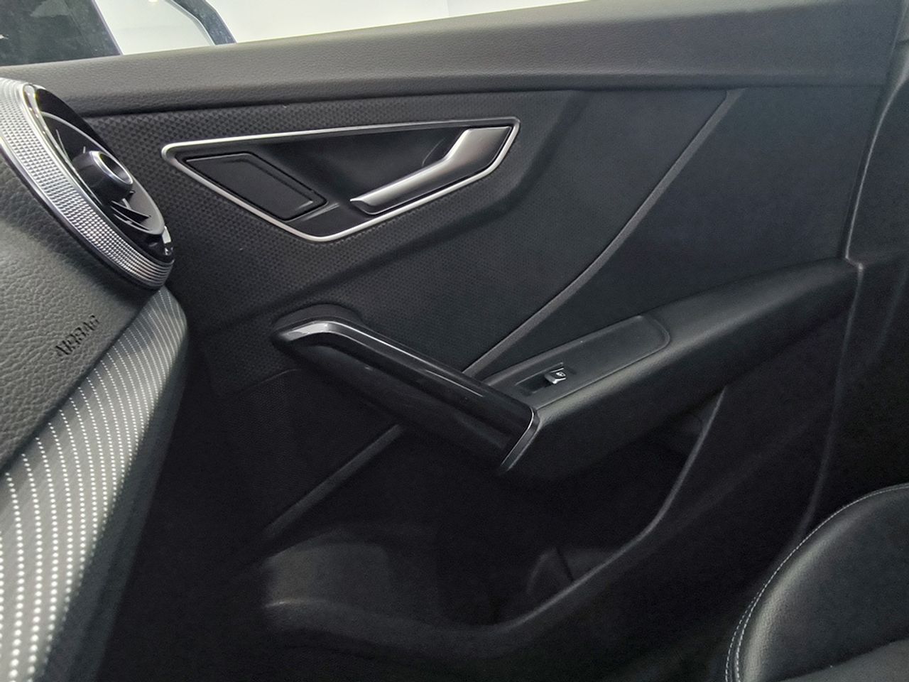Audi Q2 35 Tfsi 150 Cv Stronic Black Line - Foto 2