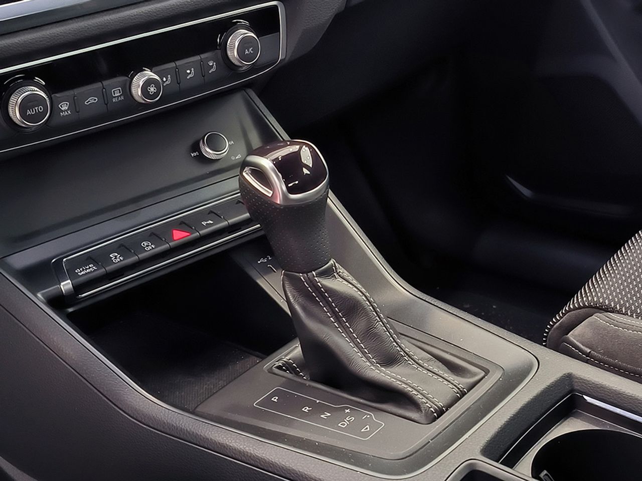 Audi Q3 Sb 35 Tdi 150 Cv Stronic Sline - Foto 2