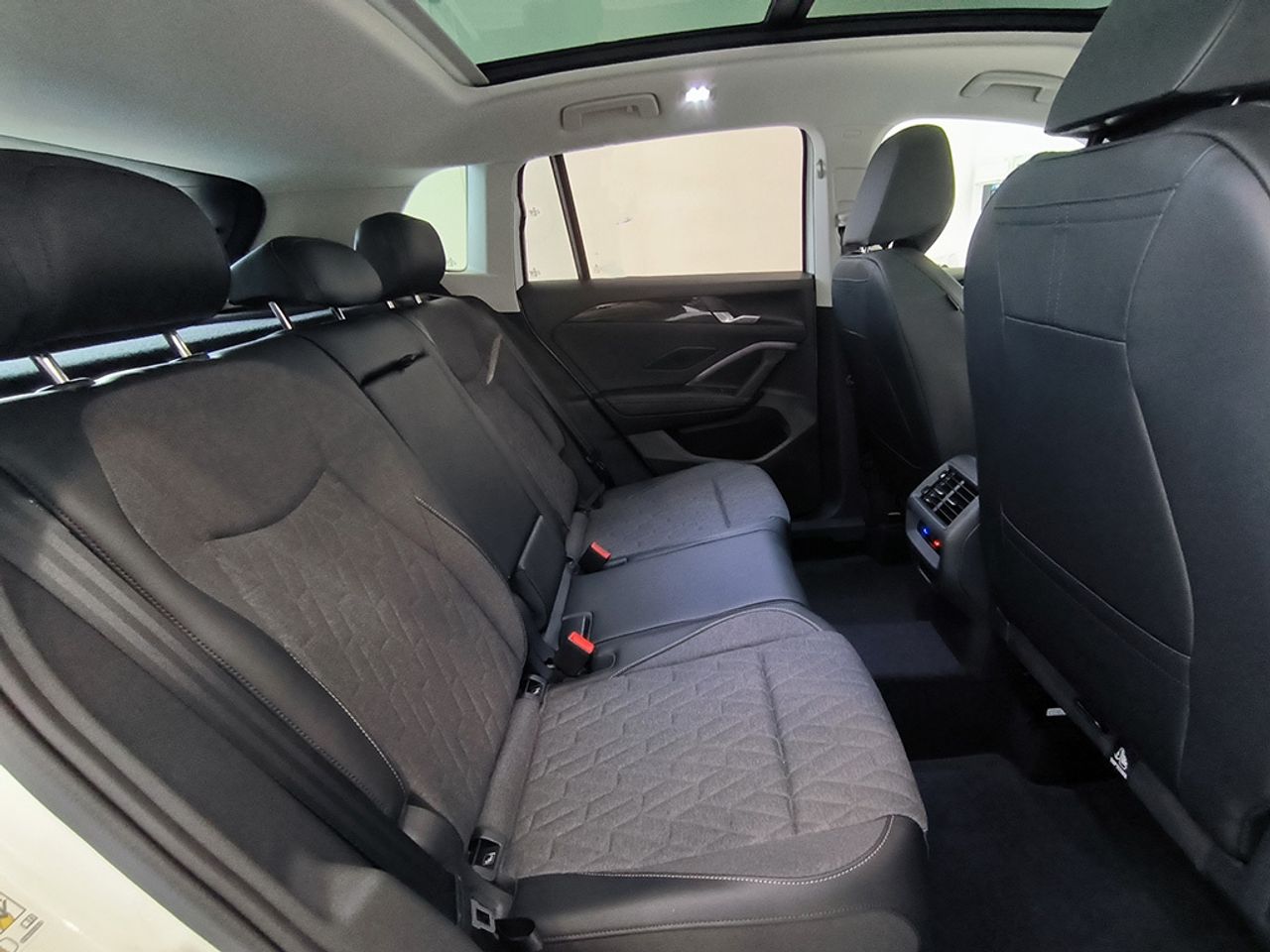 Volkswagen Tiguan Mas 1.5 Etsi 130 Cv Dsg - Foto 2