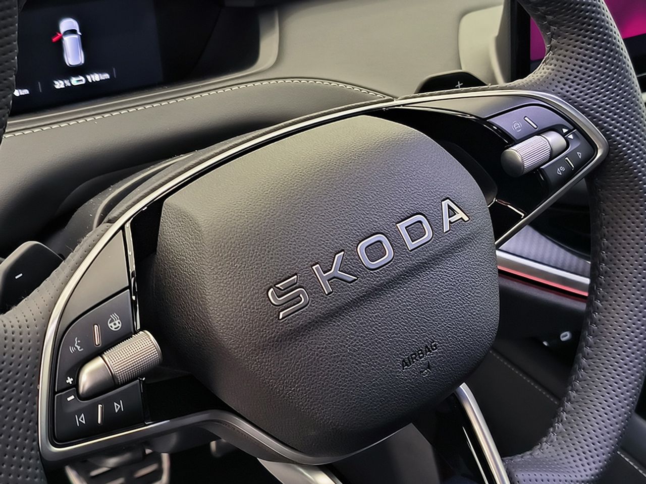 Skoda Elroq 85 Sportline 85kwh Batterie 210kw(286cv) - Foto 2
