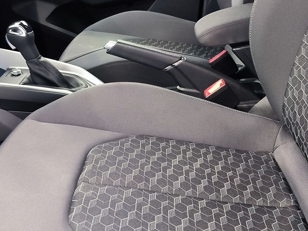 Audi A1 Sb 30 Tfsi 116cv Stronic Black Edition - Foto 2