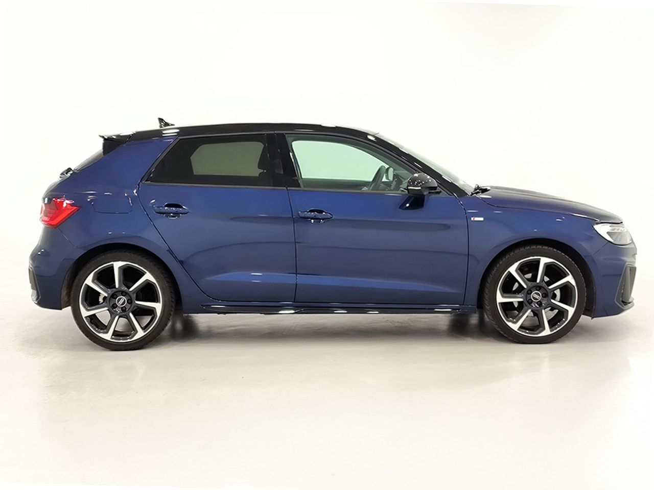 Audi A1 Sb 30 Tfsi 116cv Stronic Black Edition - Foto 2