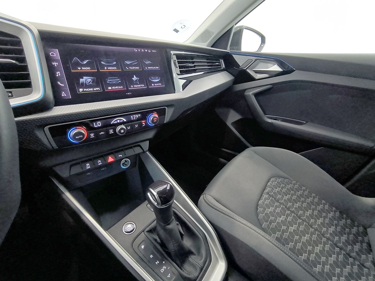 Audi A1 Sb 30 Tfsi 116cv Stronic Black Edition - Foto 2