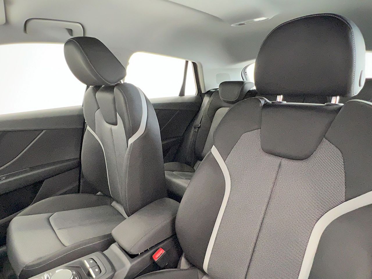 Audi Q2 Advanced 30 Tfsi 81kw (110cv) - Foto 2