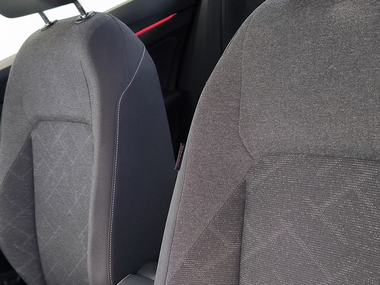 Volkswagen Golf 1.0 Tsi 110 Cv Life - Foto 2