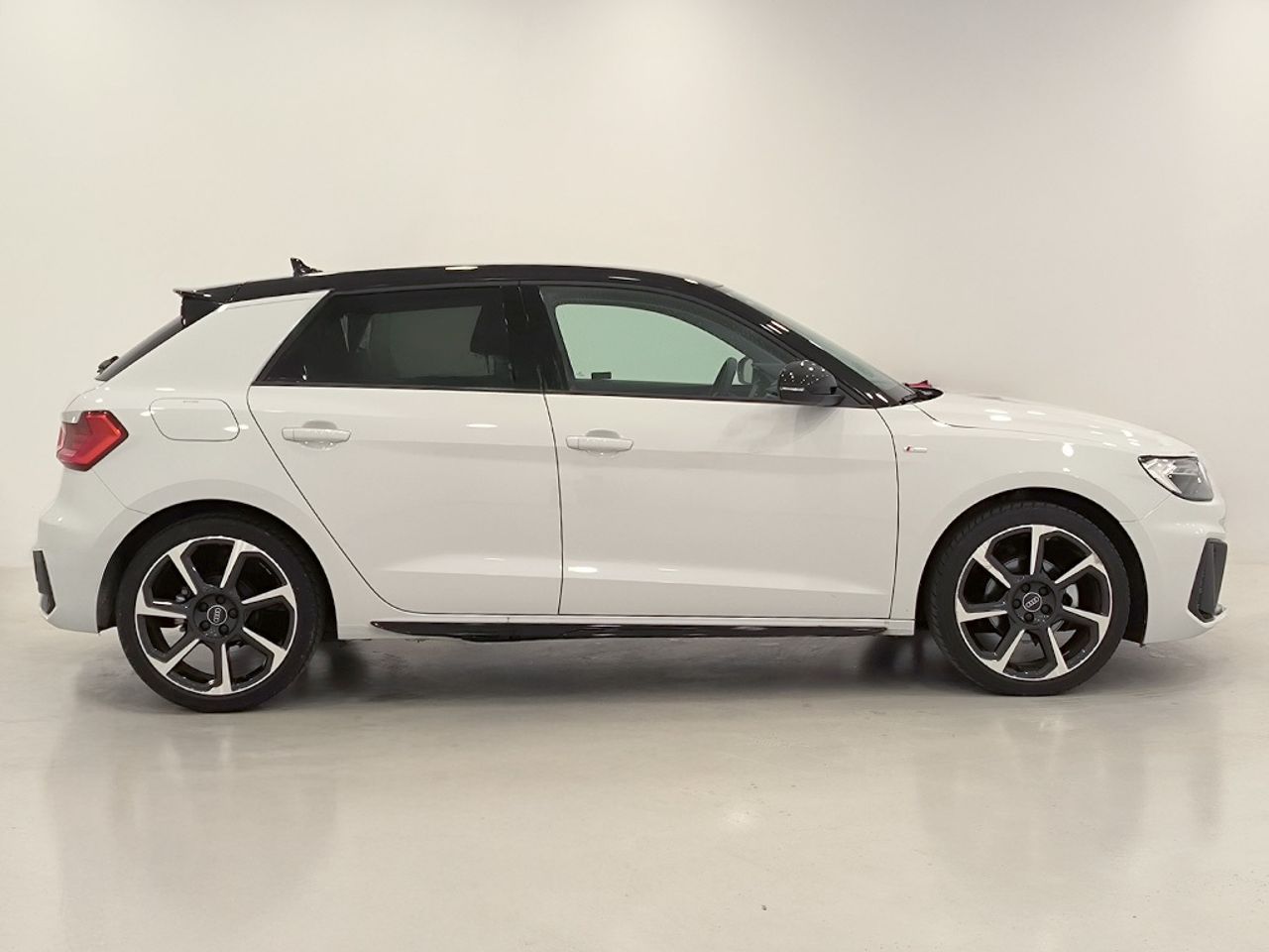 Audi A1 Sb 30 Tfsi 116 Cv Stronic Black Line - Foto 2