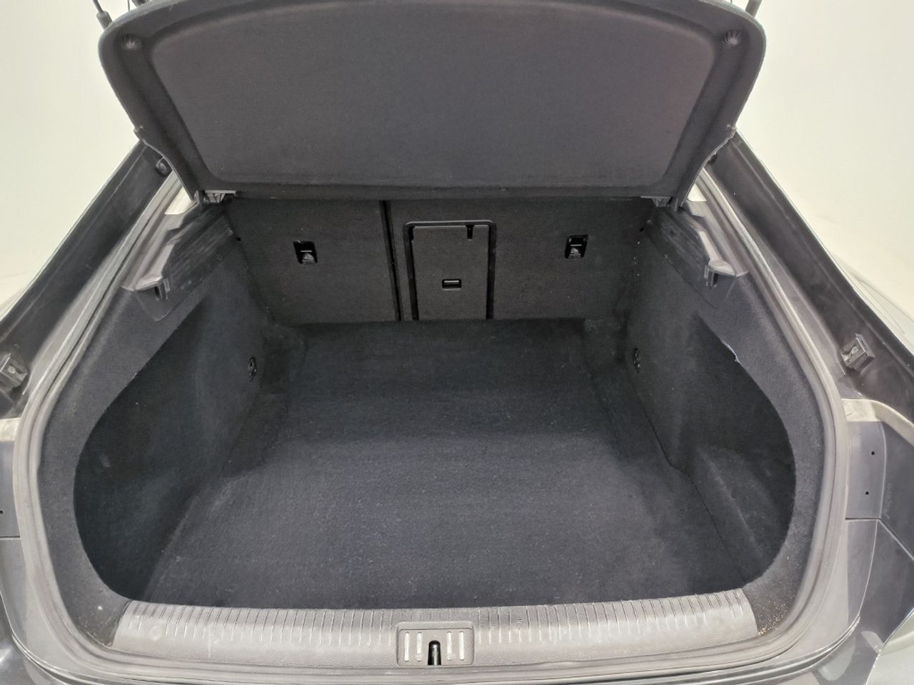 Volkswagen Arteon 2.0 Tdi 150 Cv Dsg - Foto 2