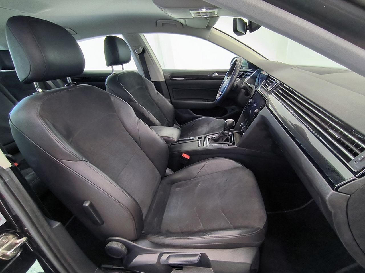 Volkswagen Arteon 2.0 Tdi 150 Cv Dsg - Foto 2
