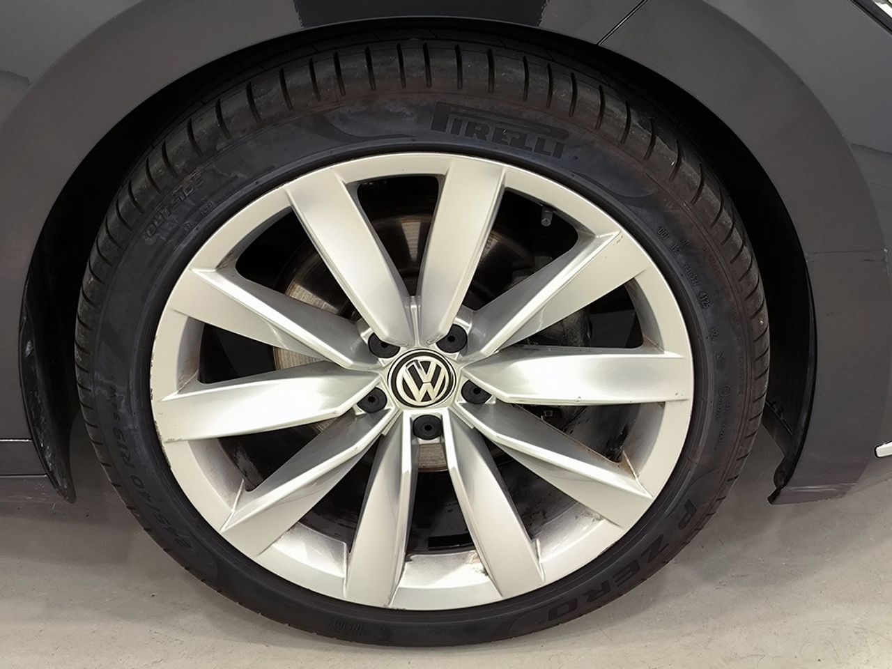 Volkswagen Arteon 2.0 Tdi 150 Cv Dsg - Foto 2