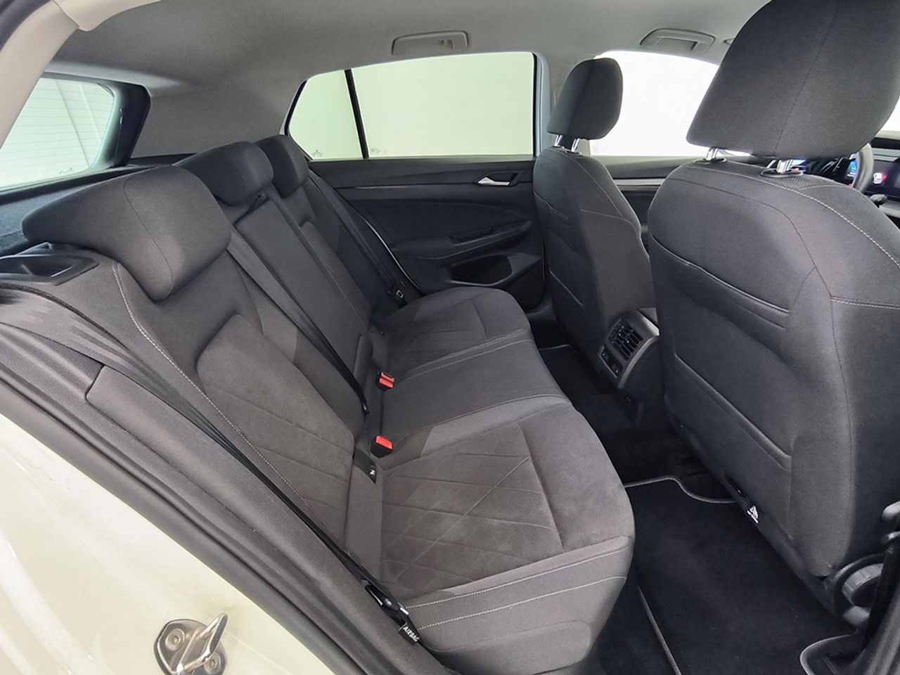 Volkswagen Golf 1.5 Etsi 150 Cv Dsg Style - Foto 2