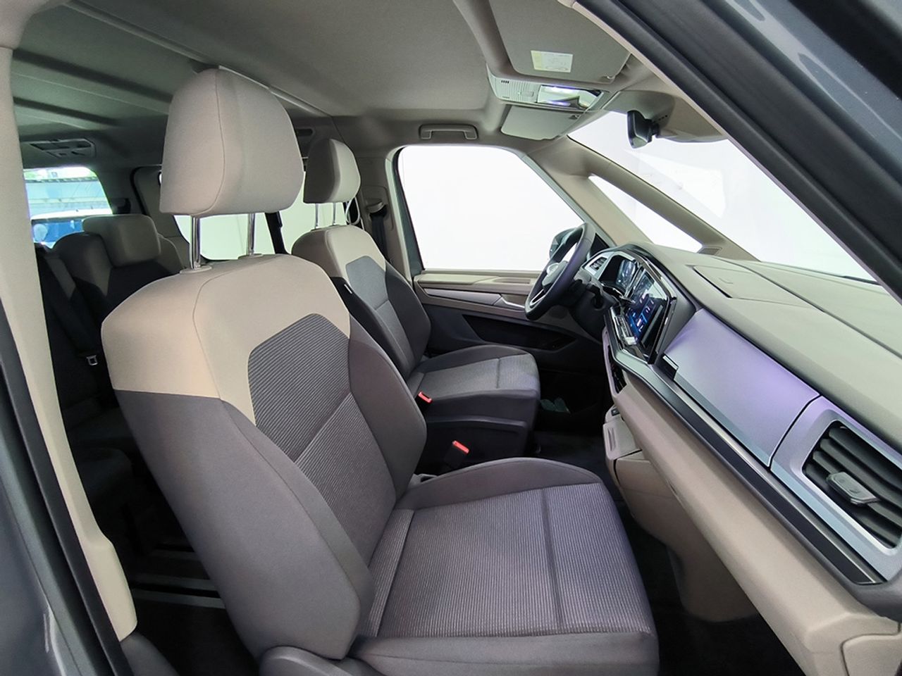Volkswagen Multivan 1.5 Ehybrid 130 Kw 177 Cv / - Foto 2